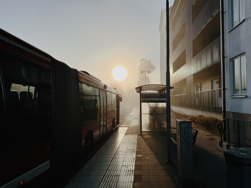 ”Är du inte glad idag, Felicia?”