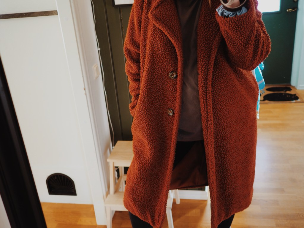 Klädd i andras&nbsp;kläder